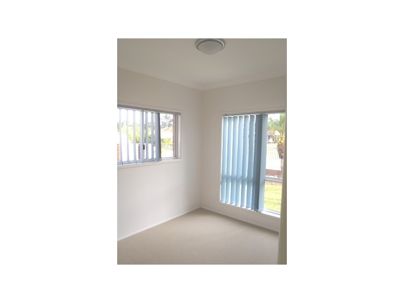 2  Loxton Court, Helensvale QLD 4212
