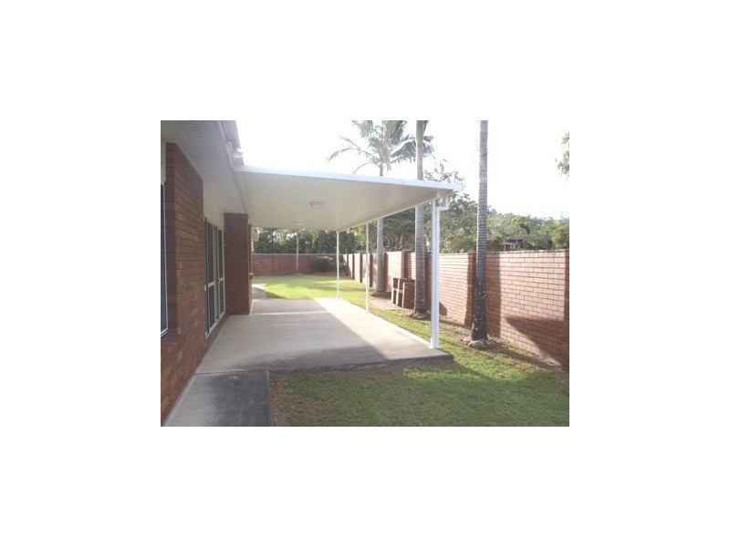 2  Loxton Court, Helensvale QLD 4212