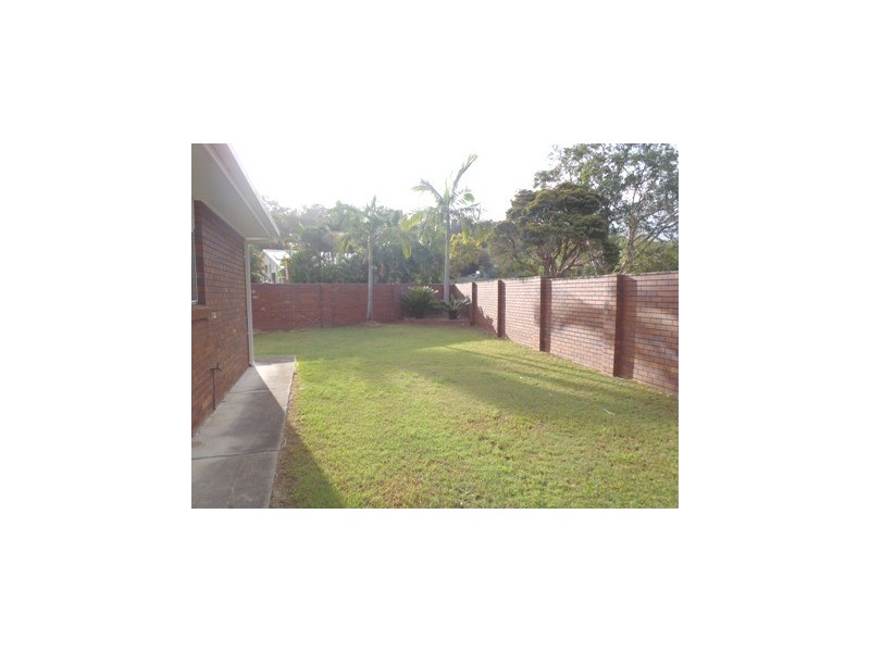 2  Loxton Court, Helensvale QLD 4212