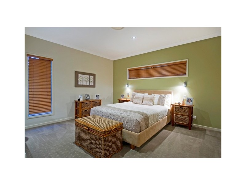 32 Pathfinder Drive, Coomera Waters QLD 4209