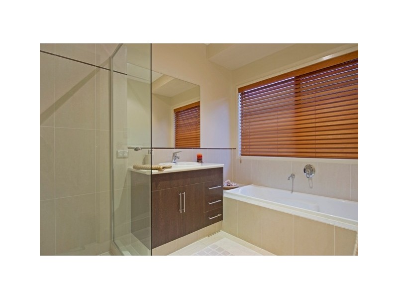 32 Pathfinder Drive, Coomera Waters QLD 4209