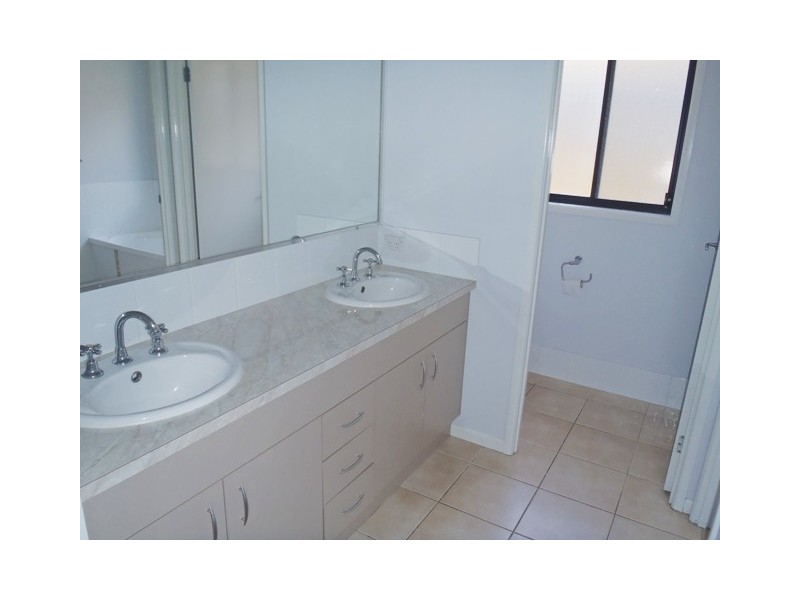 6 Lauren Grove, Upper Coomera QLD 4209