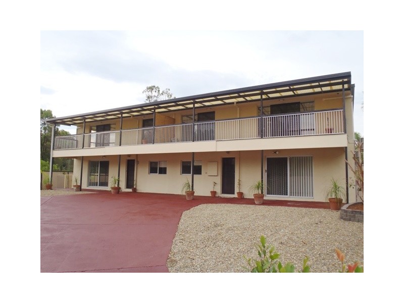 5 Hepburn Court, Oxenford QLD 4210