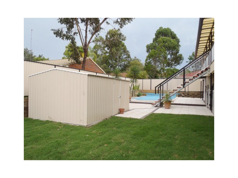 5 Hepburn Court, Oxenford QLD 4210