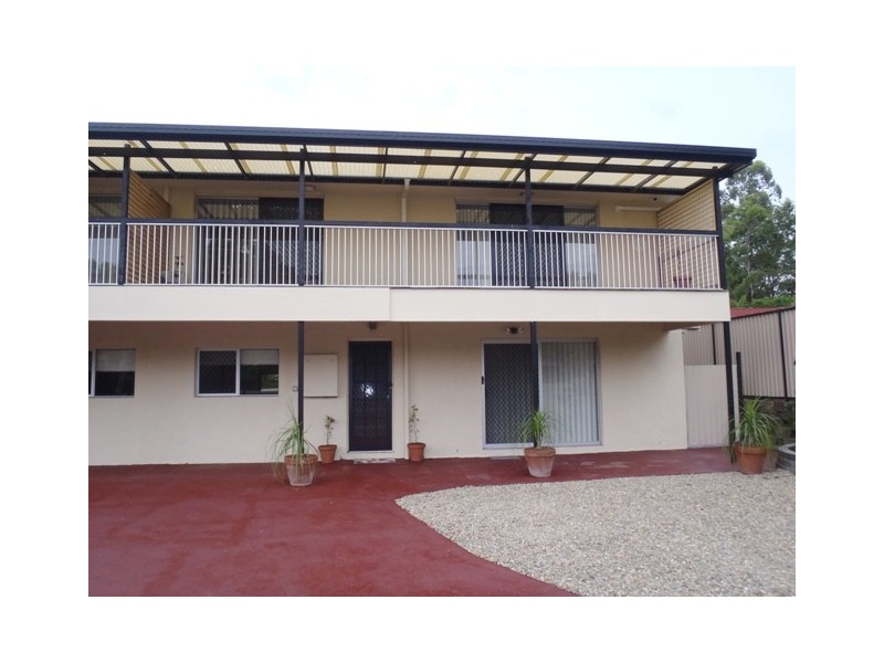 2/5 Hepburn Court, Oxenford QLD 4210
