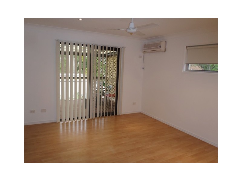 2/5 Hepburn Court, Oxenford QLD 4210