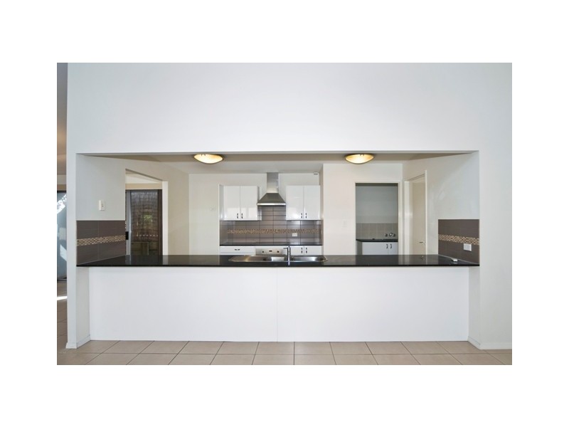33 Mellum Cct, Pacific Pines QLD 4211