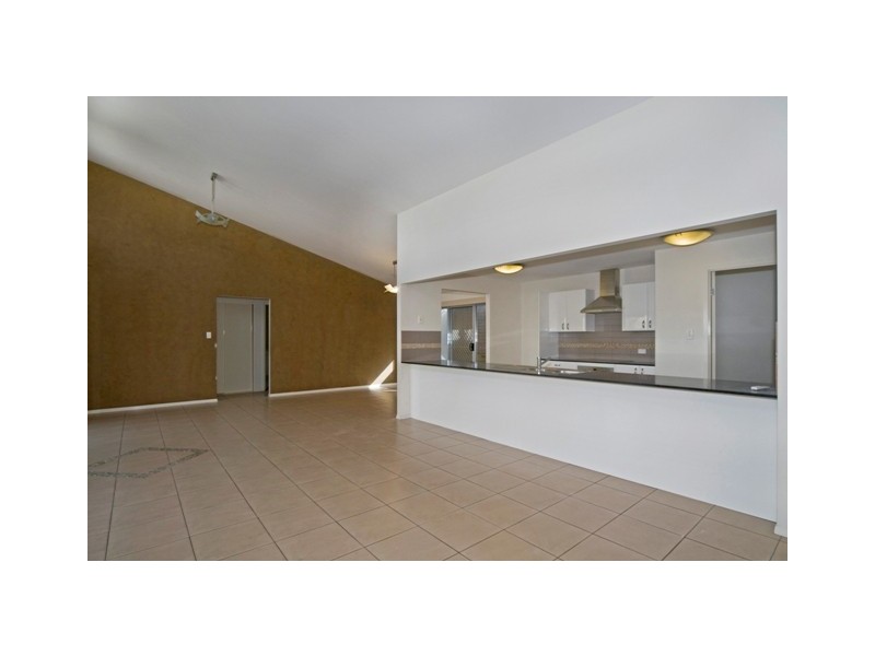 33 Mellum Cct, Pacific Pines QLD 4211