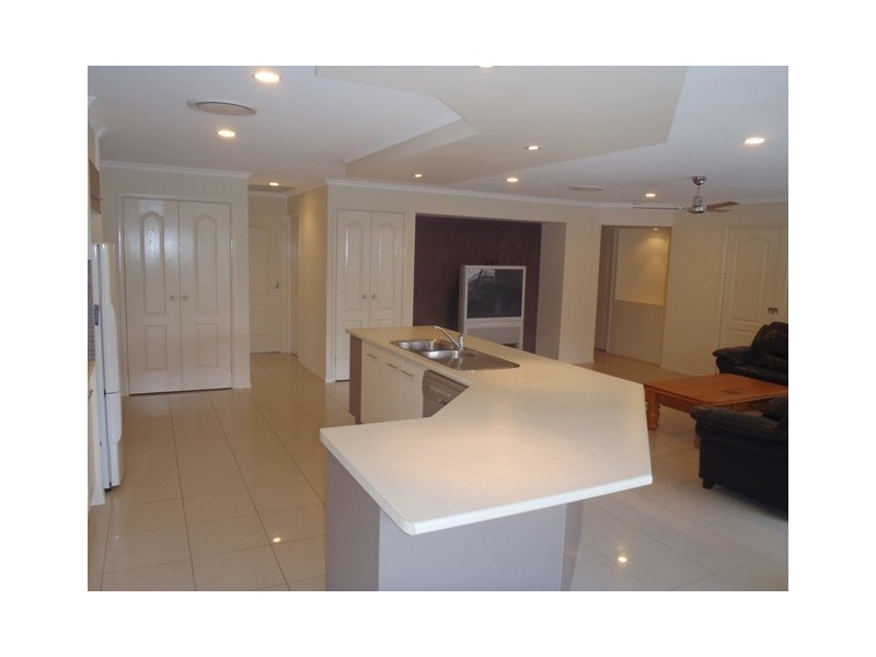 20 Ontario Ct, Oxenford QLD 4210