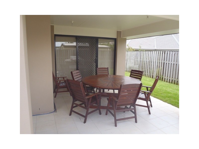 20 Ontario Ct, Oxenford QLD 4210