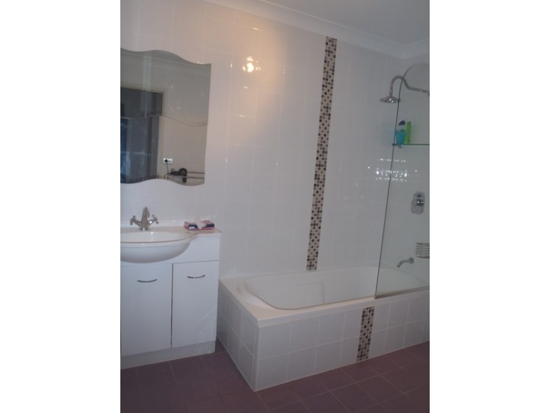 2042/6  Crestridge Crescent, Oxenford QLD 4210