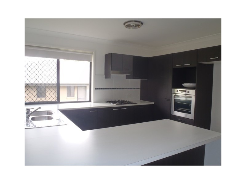 13 Silver Dawn Crescent, Oxenford QLD 4210
