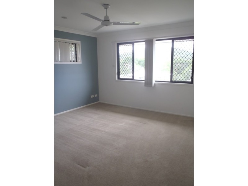 13 Silver Dawn Crescent, Oxenford QLD 4210