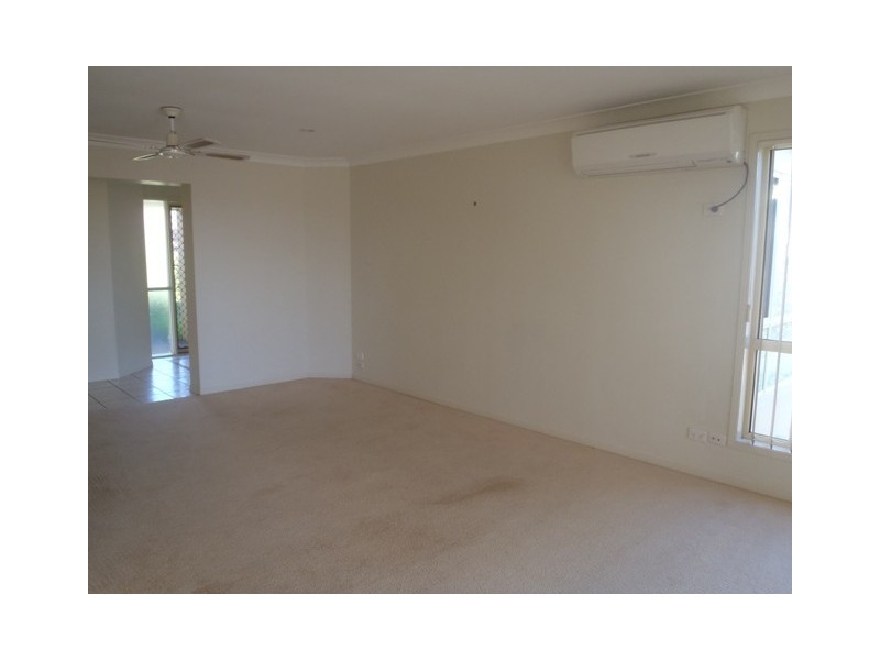 6 Respall Way, Arundel QLD 4214