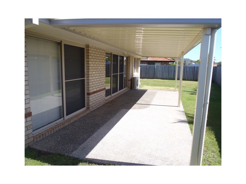 8 Meadow Way, Upper Coomera QLD 4209