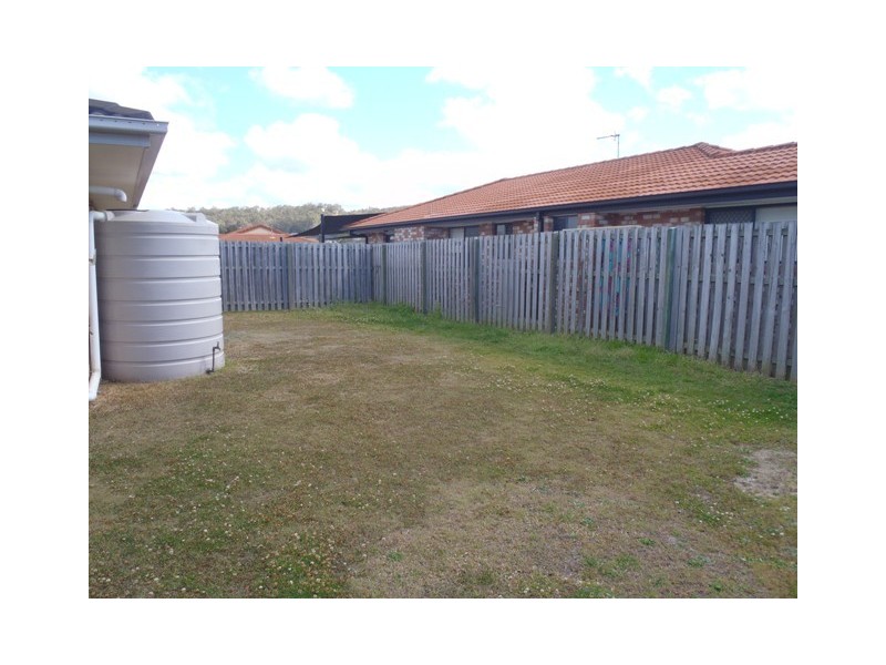 8 Meadow Way, Upper Coomera QLD 4209