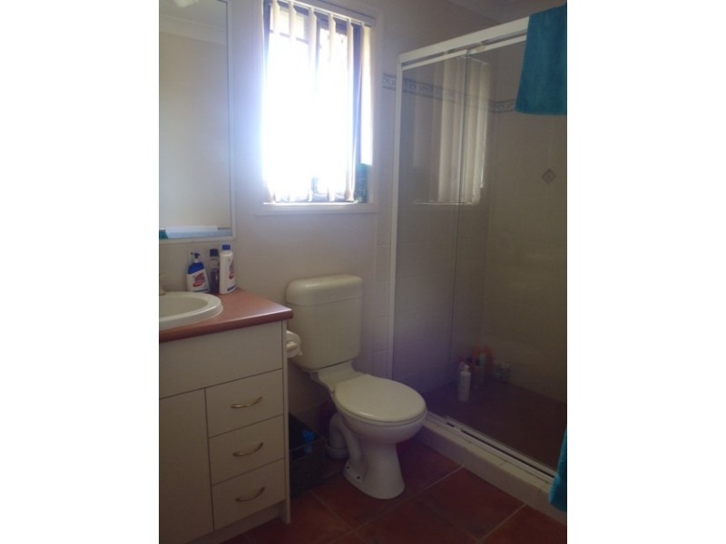 29 Manra Way, Pacific Pines QLD 4211