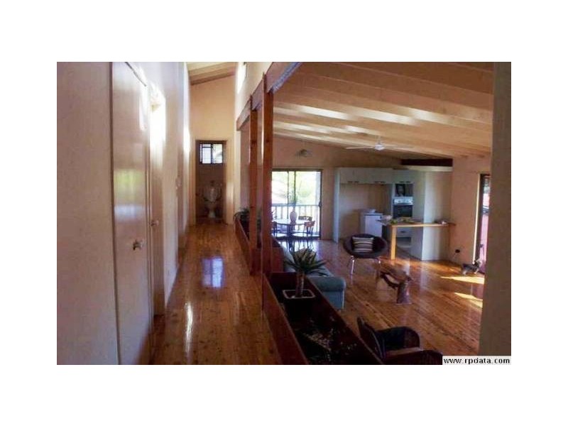 4 Malita Place, Pacific Pines QLD 4211