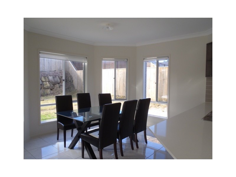 73 Wunburra Ccl, Pacific Pines QLD 4211