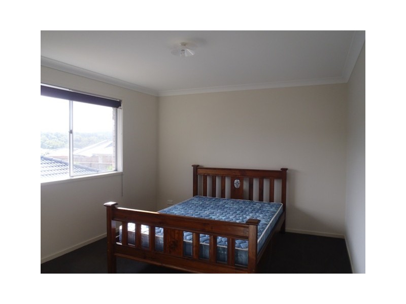 73 Wunburra Ccl, Pacific Pines QLD 4211