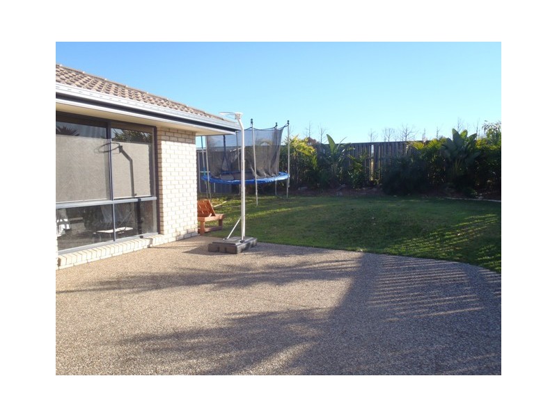 2 Irvine Street, Pacific Pines QLD 4211