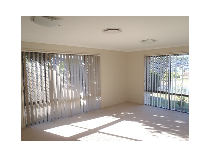 12 Beerwah Street, Pacific Pines QLD 4211