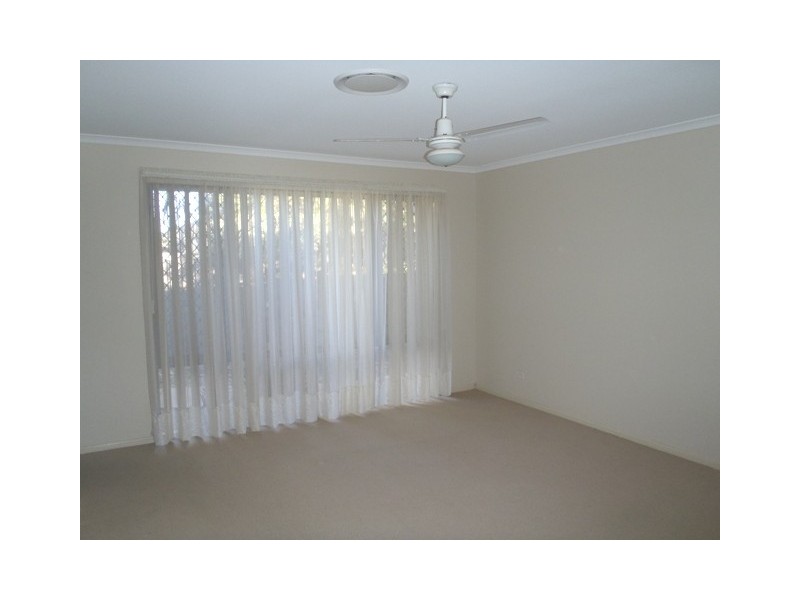 12 Beerwah Street, Pacific Pines QLD 4211