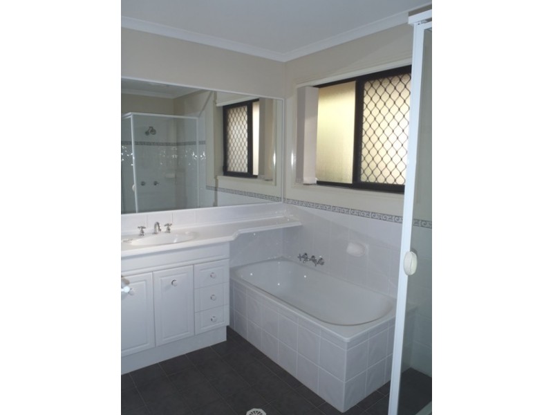 12 Beerwah Street, Pacific Pines QLD 4211