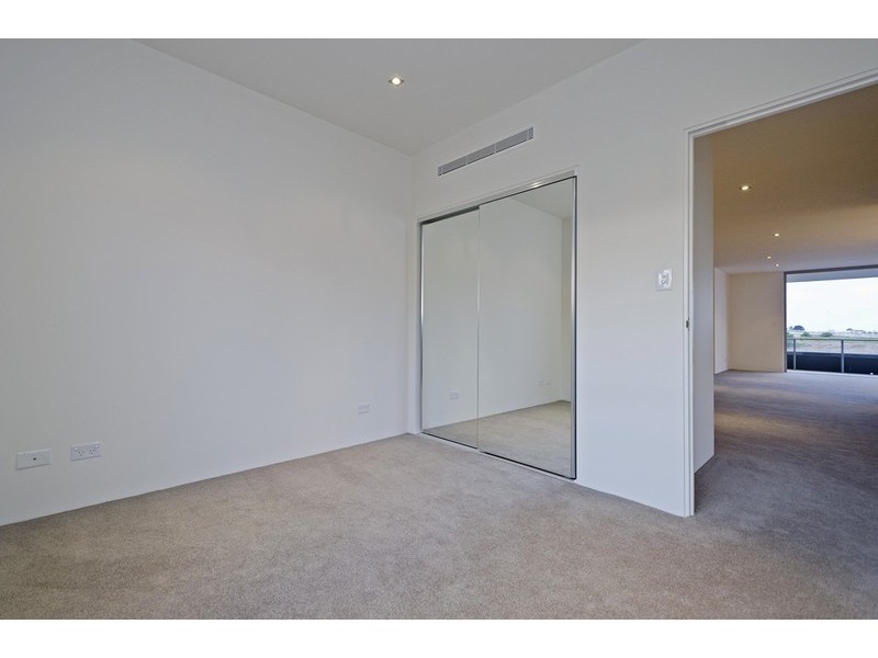 416/3 Pendraat Parade, Hope Island QLD 4212
