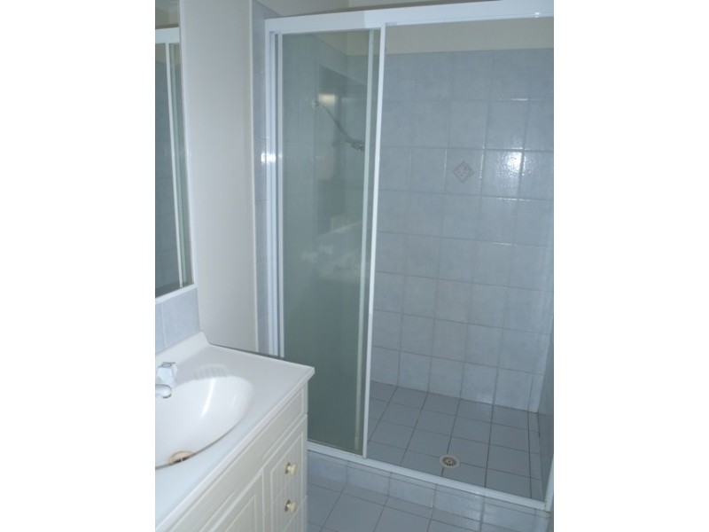 151 Mildura Drive, Helensvale QLD 4212