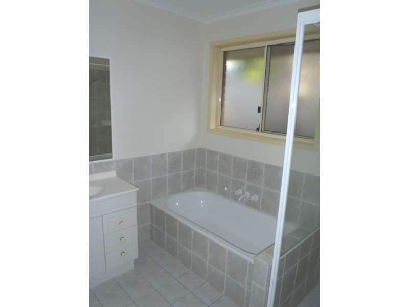 151 Mildura Drive, Helensvale QLD 4212