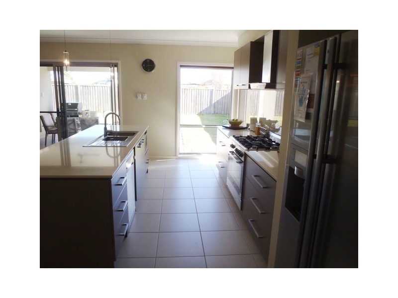39 Rushcutter Ave, Oxenford QLD 4210