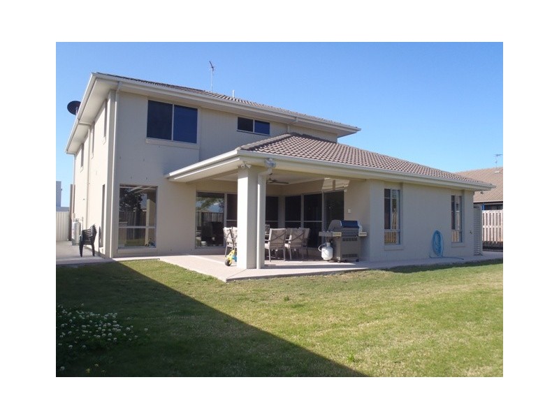 39 Rushcutter Ave, Oxenford QLD 4210