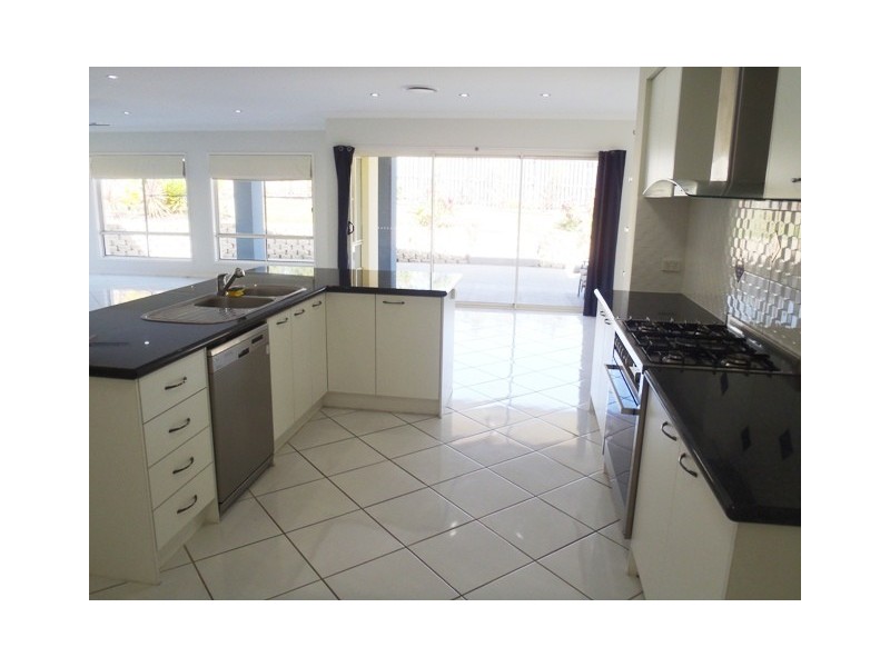 16  Slipstream Road, Coomera Waters QLD 4209