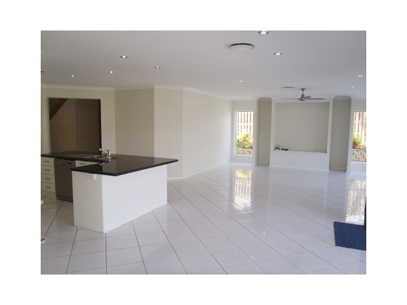 16  Slipstream Road, Coomera Waters QLD 4209