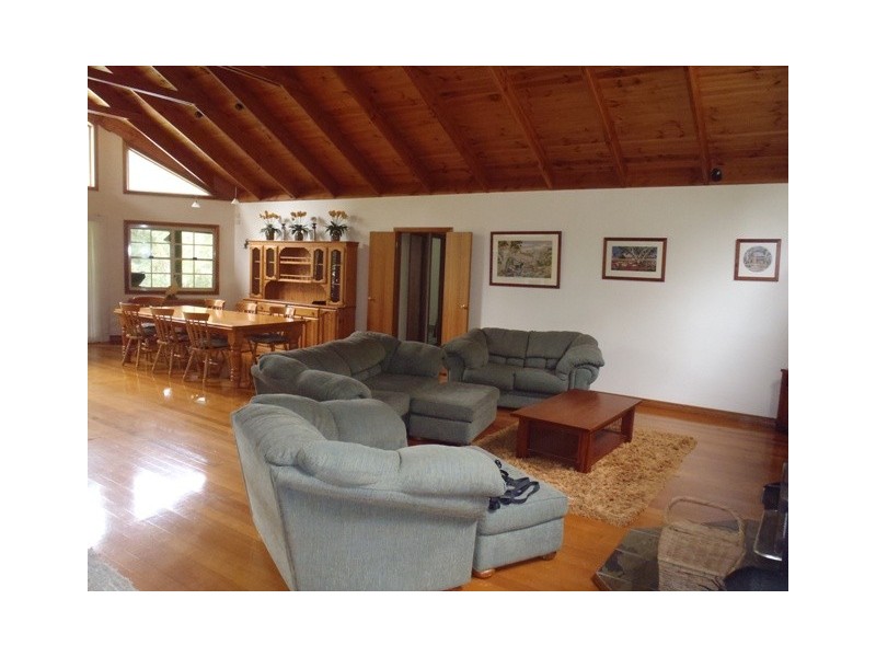 Wongawallan QLD 4210