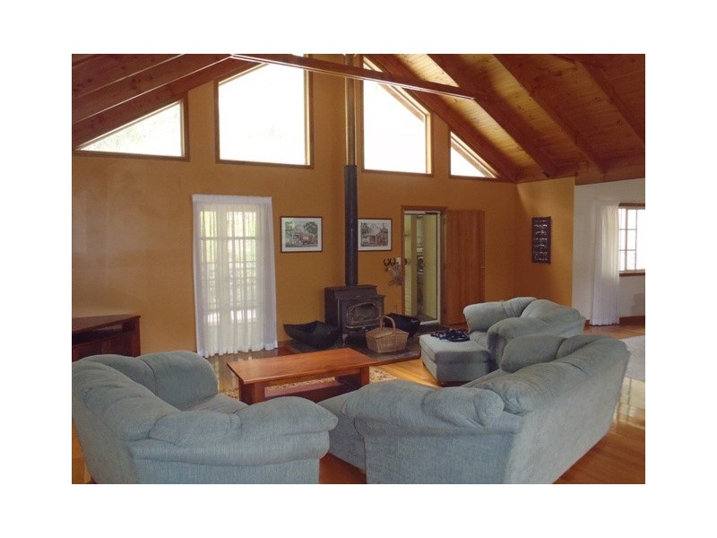 Wongawallan QLD 4210