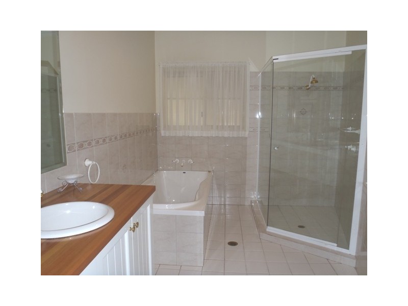 Wongawallan QLD 4210