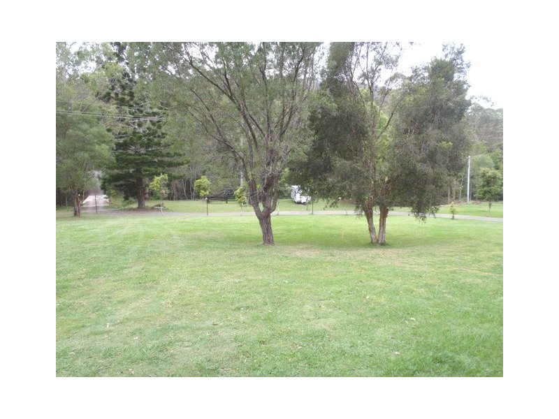 Wongawallan QLD 4210