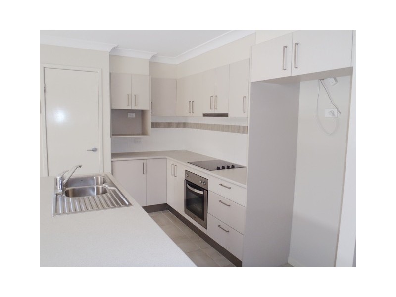 78 Aldgate Cres, Pacific Pines QLD 4211