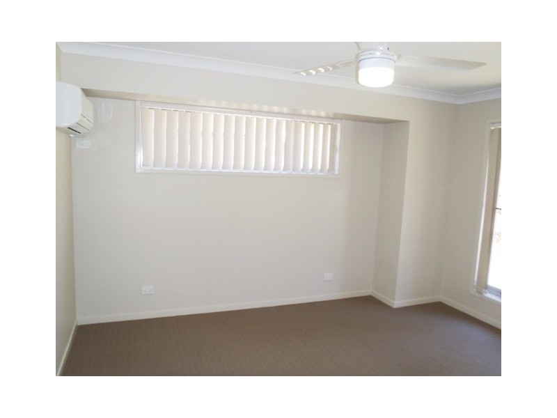 78 Aldgate Cres, Pacific Pines QLD 4211