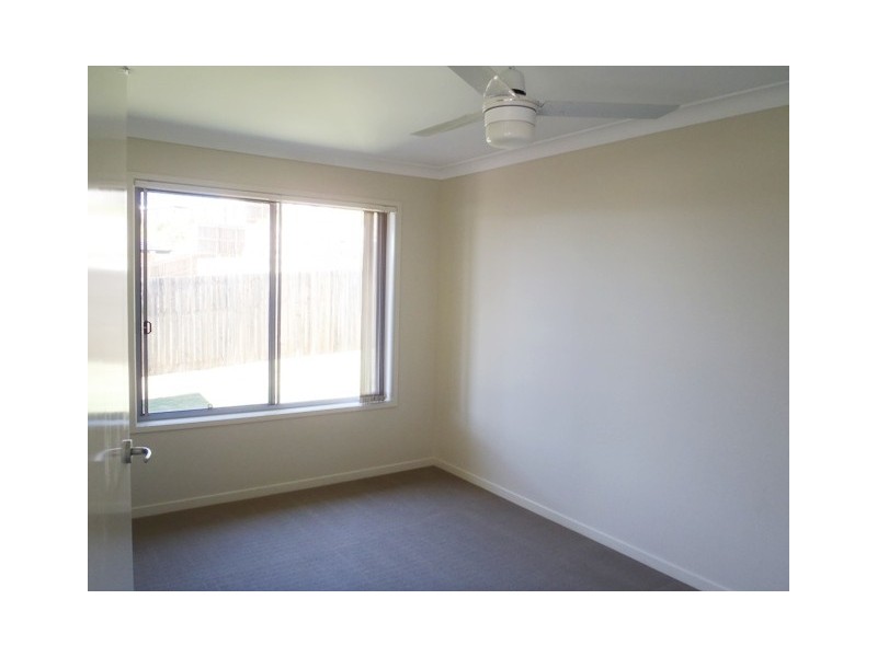 78 Aldgate Cres, Pacific Pines QLD 4211