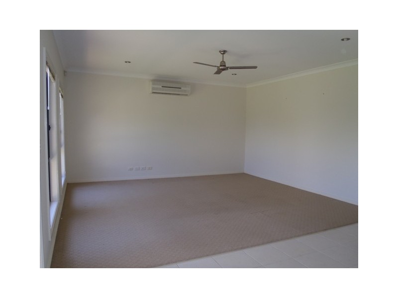 3 Ceil Circuit, Coomera Waters QLD 4209
