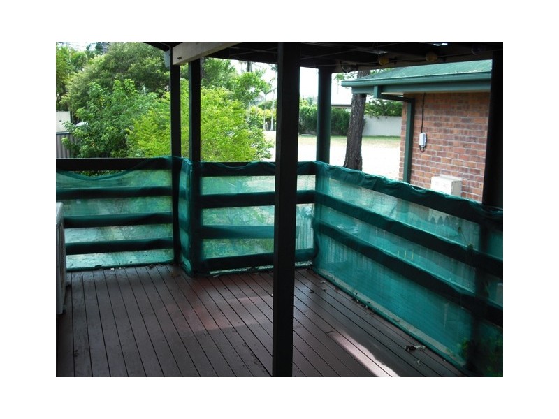 27 Akoonah St, Hope Island QLD 4212