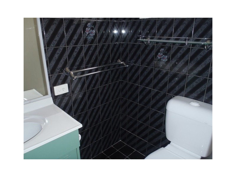 70 Allied Drive, Arundel QLD 4214