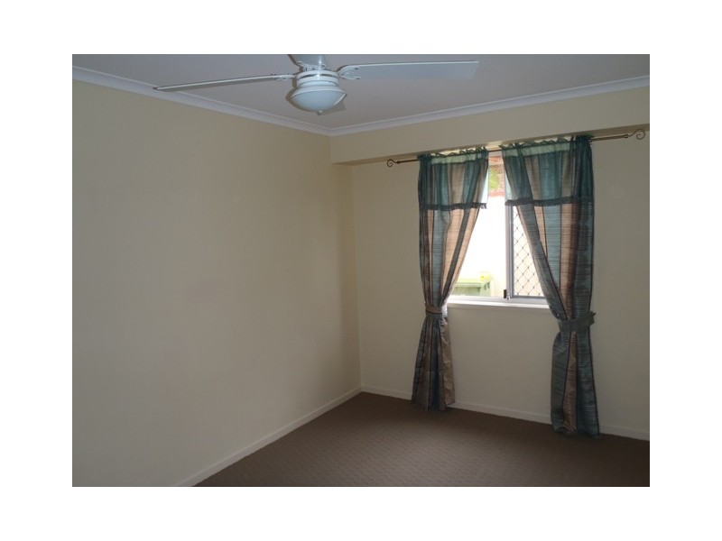 70 Allied Drive, Arundel QLD 4214