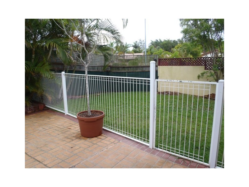 70 Allied Drive, Arundel QLD 4214