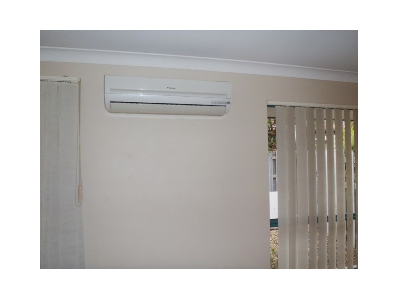 2/6 Buddy Holly Close, Parkwood QLD 4214