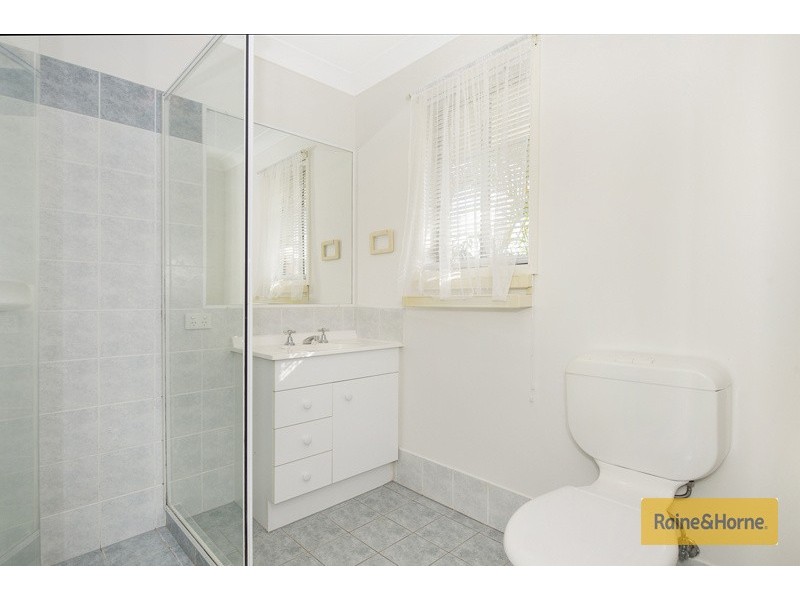 22 Penrhyn ST, Pacific Pines QLD 4211