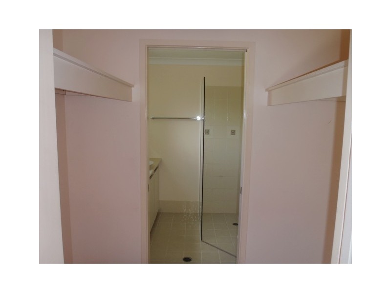 4 Beitz Ave, Labrador QLD 4215